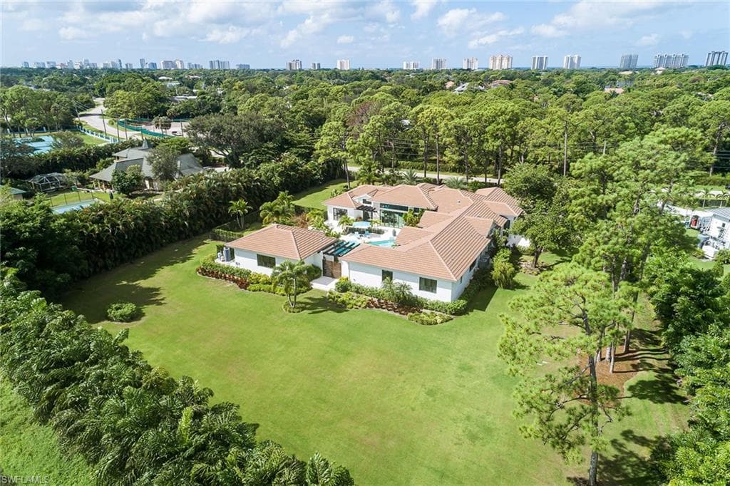 494 Gordonia Rd, Naples, FL 34108-38