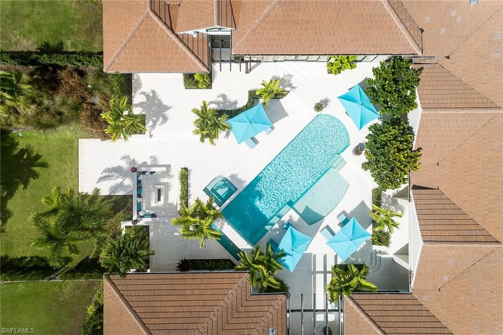 494 Gordonia Rd, Naples, FL 34108-40