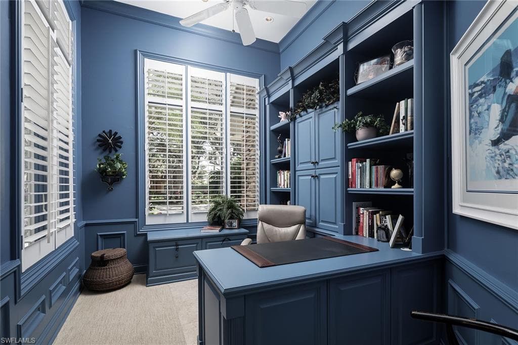 980 Barcarmil Way, Naples, FL 34110-24