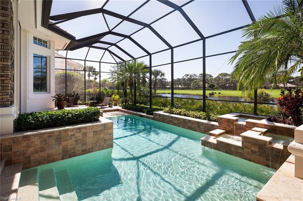 980 Barcarmil Way, Naples, FL 34110-35