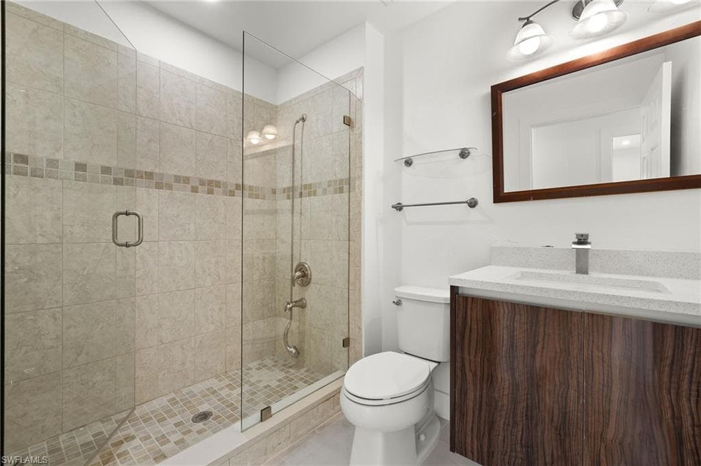 3821 10th Ave NE, Naples, FL 34120-23