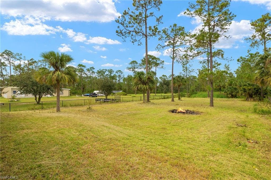 3821 10th Ave NE, Naples, FL 34120-24