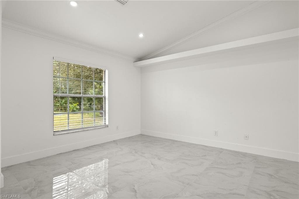 3821 10th Ave NE, Naples, FL 34120-6