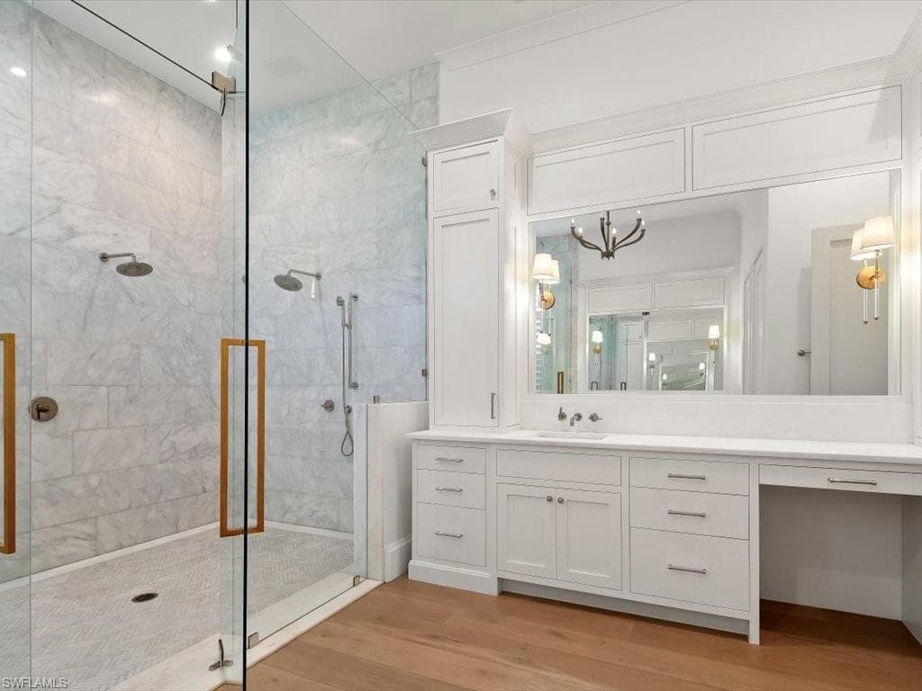 186 North St, Naples, FL 34108-16