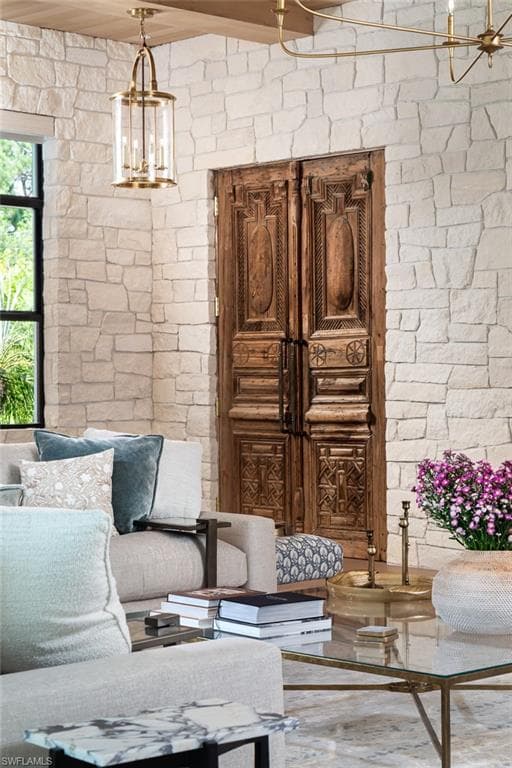 186 North St, Naples, FL 34108-22