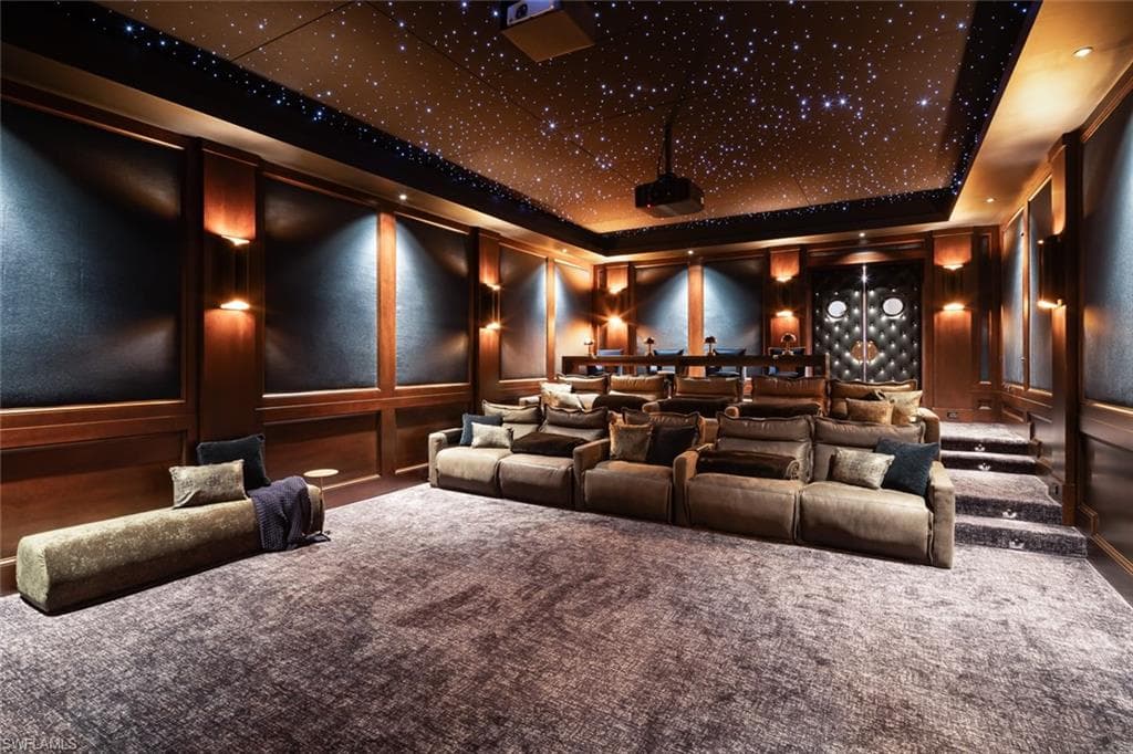 186 North St, Naples, FL 34108-24