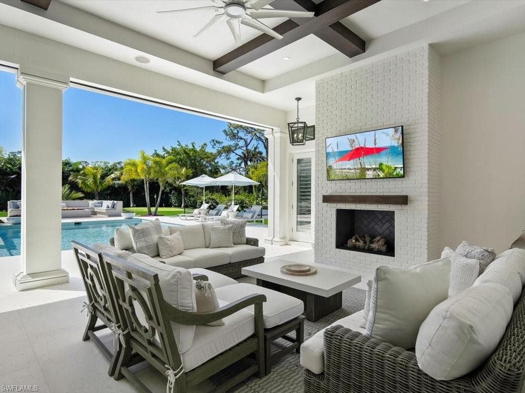 186 North St, Naples, FL 34108-45