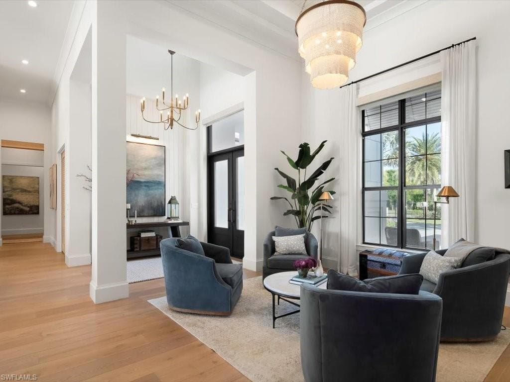 186 North St, Naples, FL 34108-7