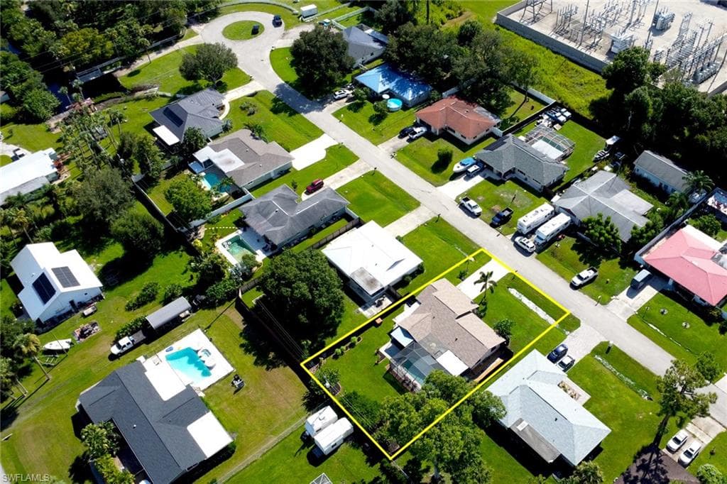 17084 Wayzata Ct, North Fort Myers, FL 33917-32