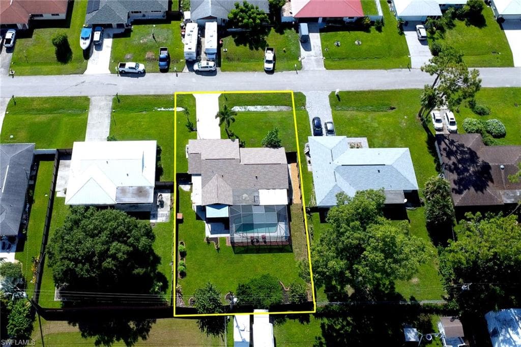 17084 Wayzata Ct, North Fort Myers, FL 33917-33