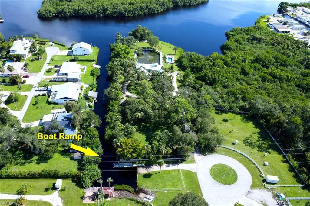 17084 Wayzata Ct, North Fort Myers, FL 33917-34