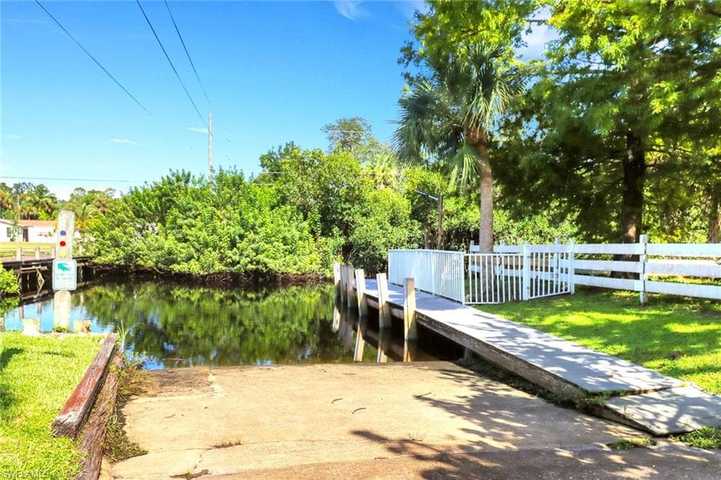 17084 Wayzata Ct, North Fort Myers, FL 33917-2