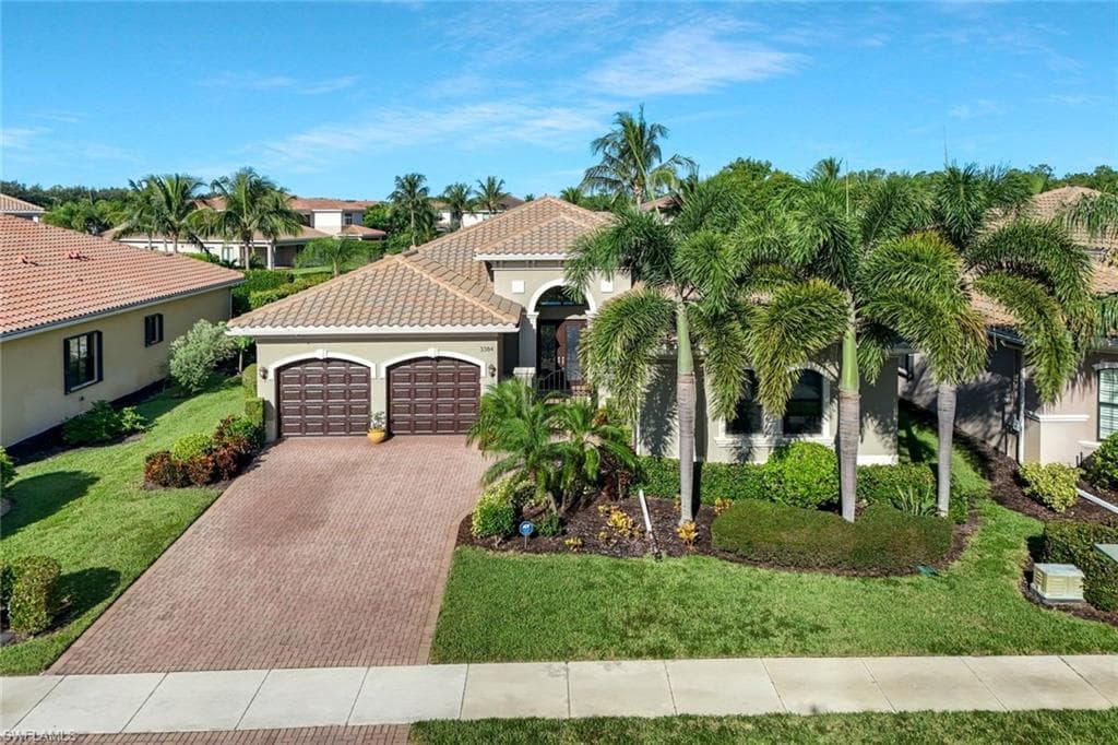 3384 Atlantic Cir, Naples, FL 34119-38