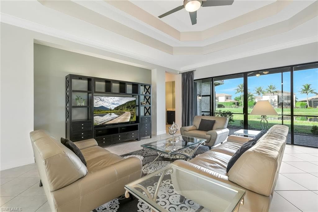 3384 Atlantic Cir, Naples, FL 34119-3