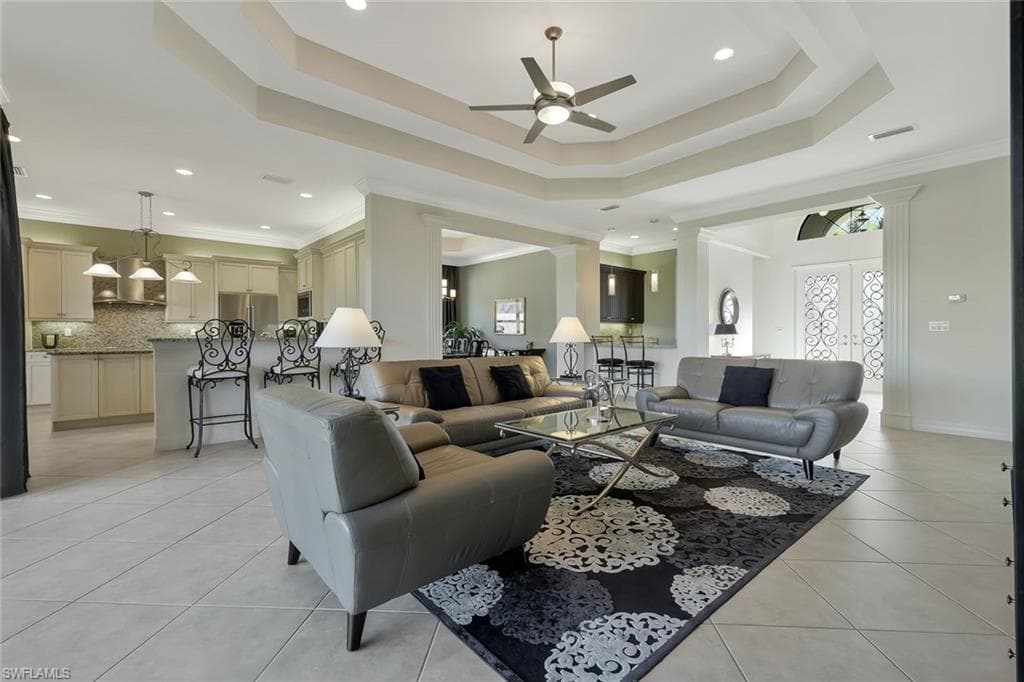 3384 Atlantic Cir, Naples, FL 34119-6