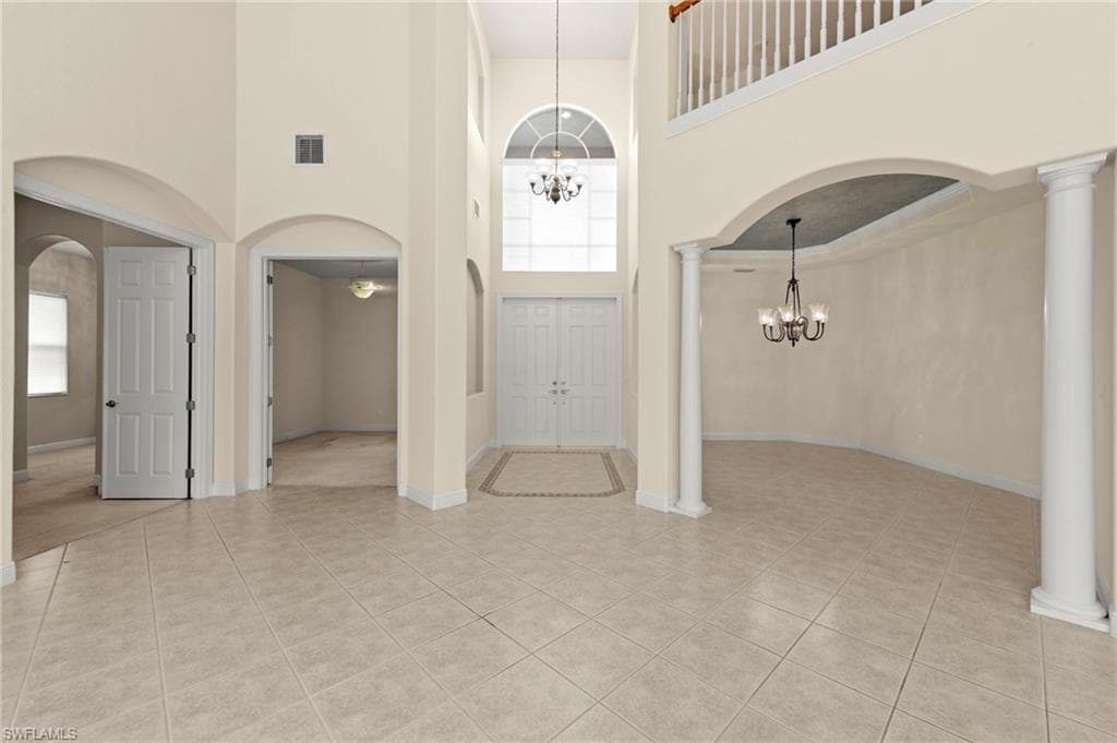 19284 La Serena Dr, Estero, FL 33967-8