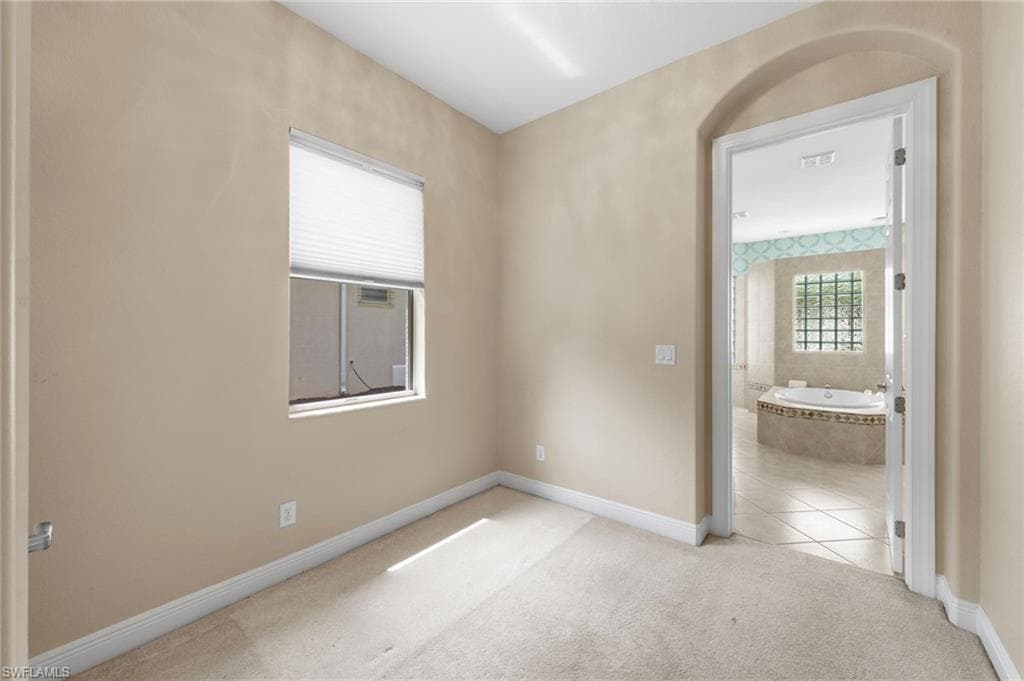 19284 La Serena Dr, Estero, FL 33967-27