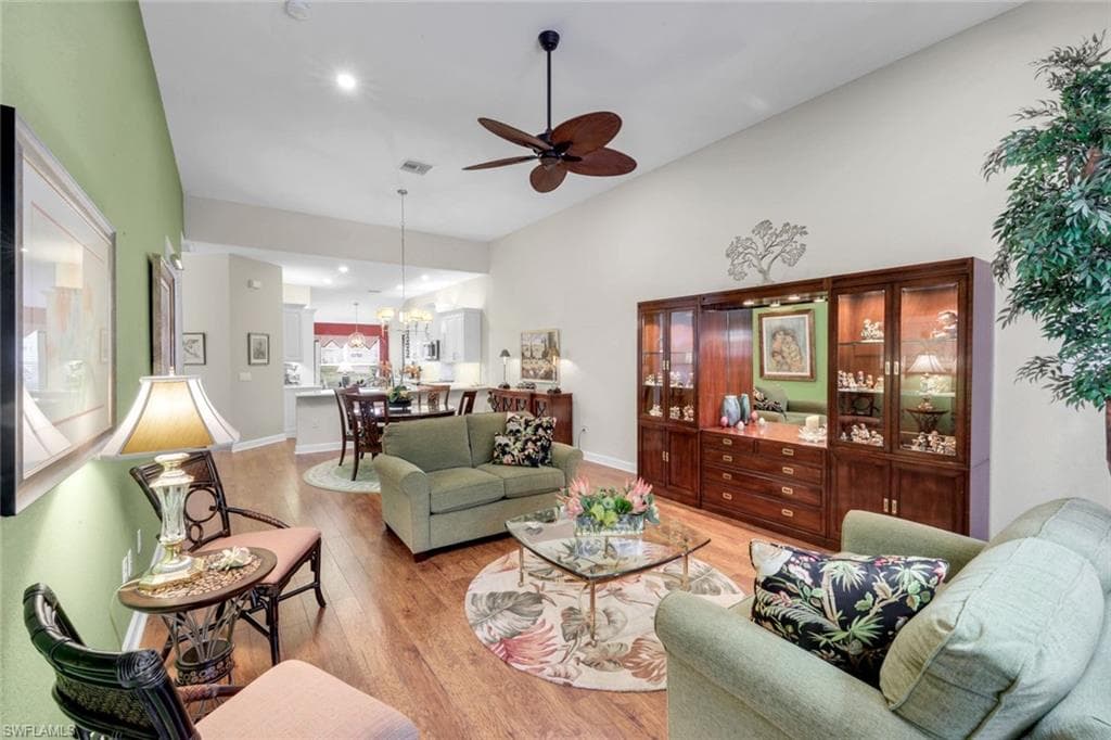 5867 Northridge Dr N A8, Naples, FL 34110-9