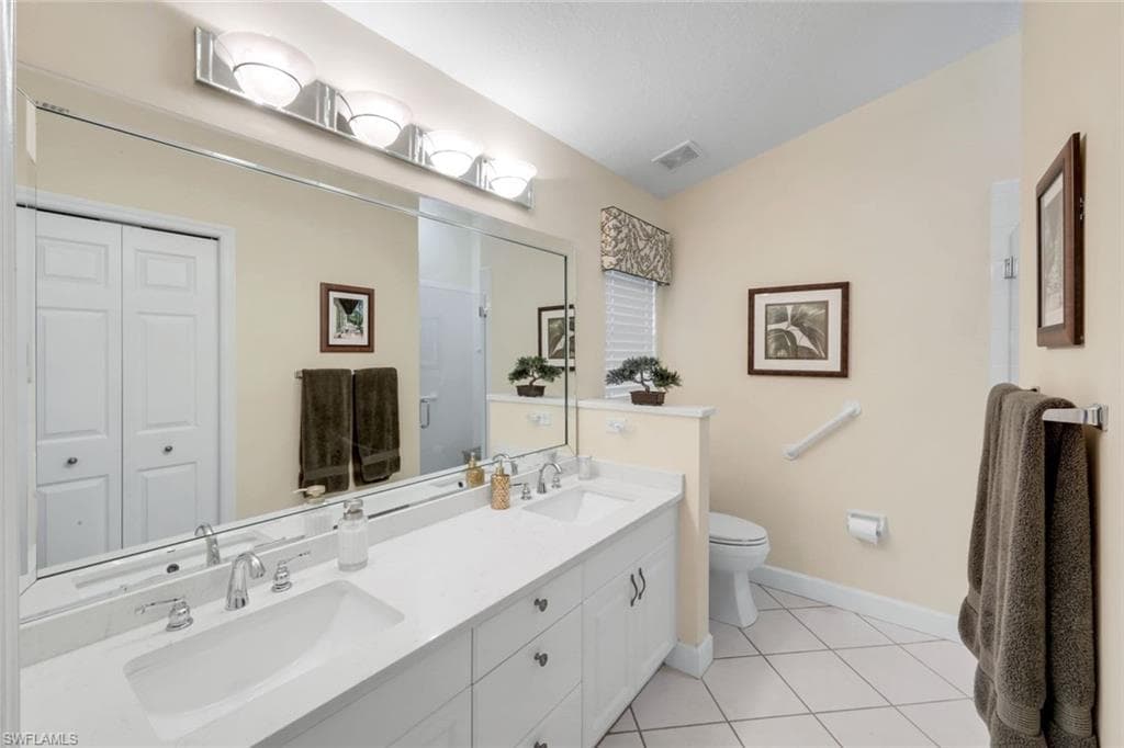 5867 Northridge Dr N A8, Naples, FL 34110-17