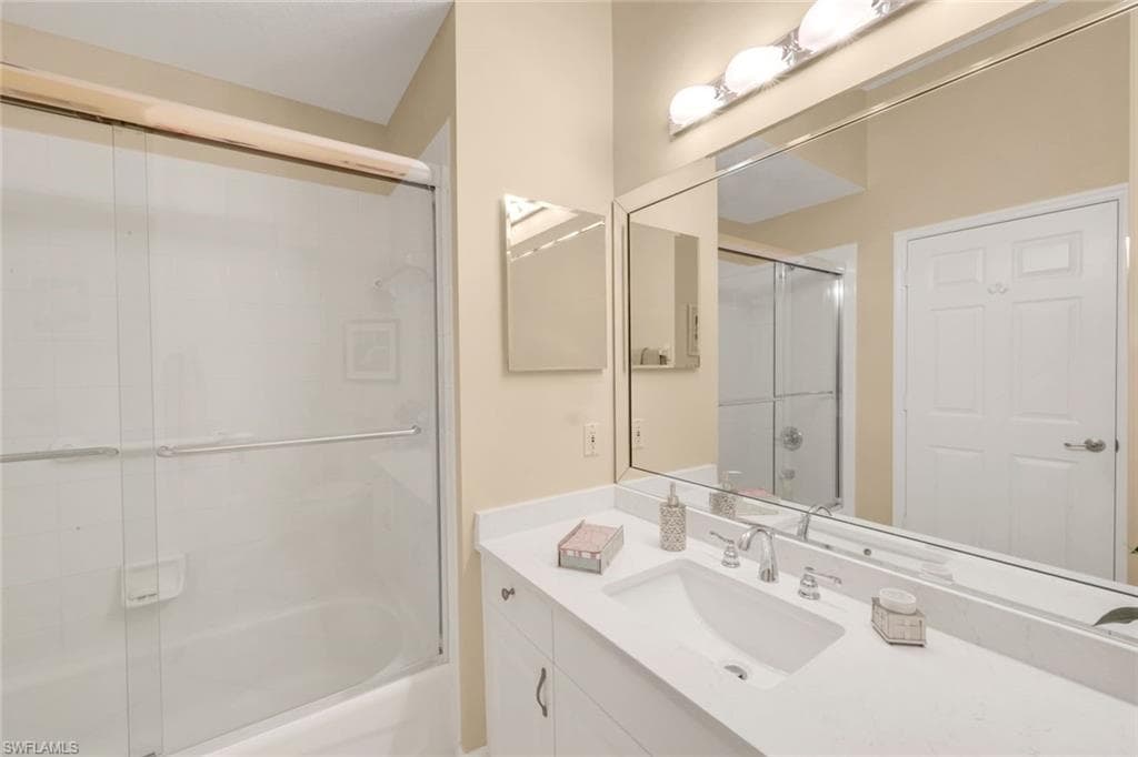 5867 Northridge Dr N A8, Naples, FL 34110-19