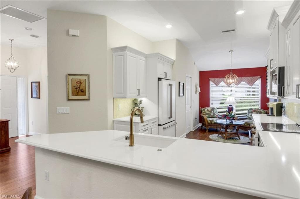 5867 Northridge Dr N A8, Naples, FL 34110-7