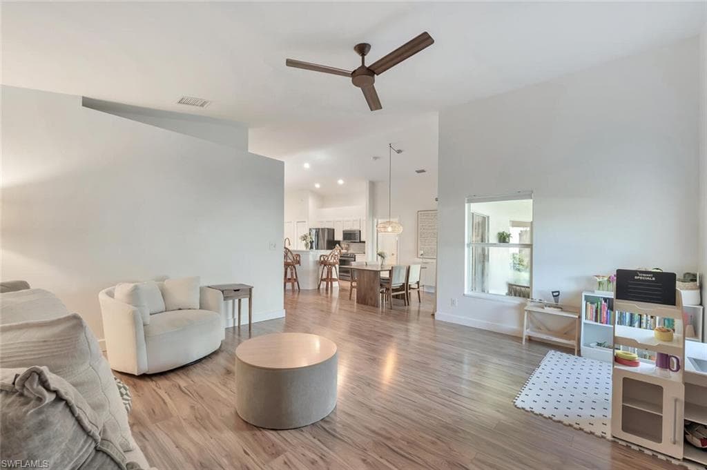 21791 Brixham Run Loop, Estero, FL 33928-7