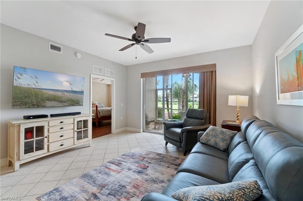 3977 Bishopwood Ct E 104, Naples, FL 34114-7