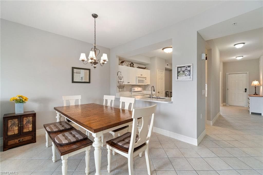 3977 Bishopwood Ct E 104, Naples, FL 34114-8
