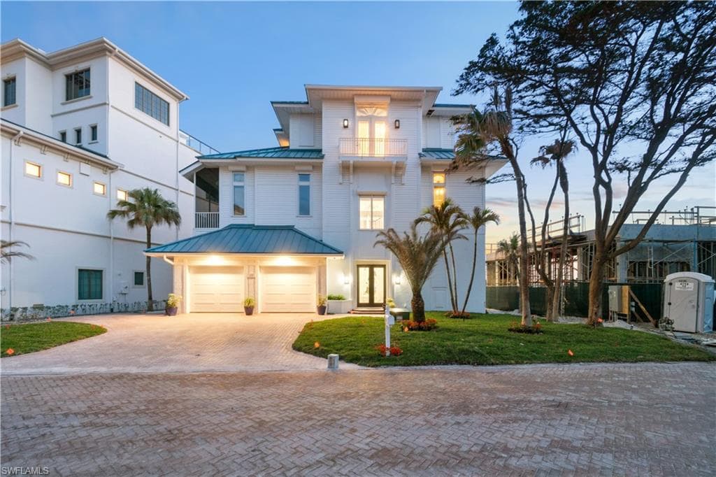 108 Hispaniola Ln, Bonita Springs, FL 34134-36