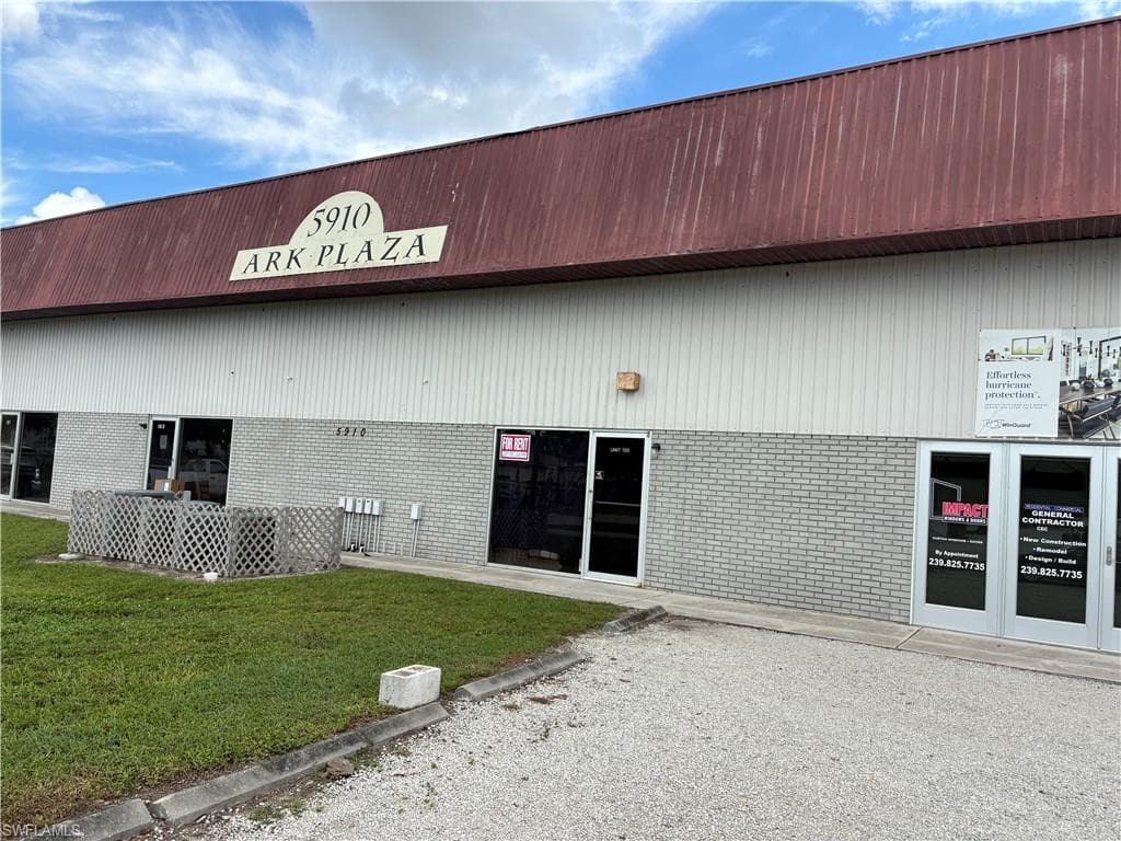 5910 Taylor Rd 103, Naples, FL 34109-2