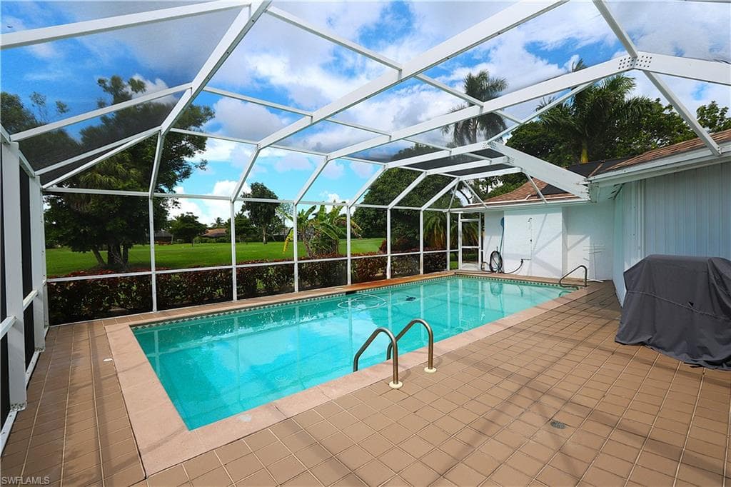 178 Torrey Pines Pt, Naples, FL 34113-9