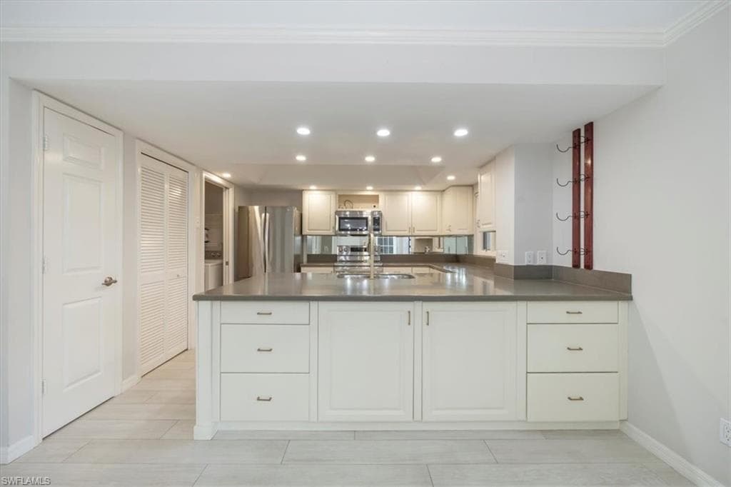 1518 Oyster Catcher Pt 1518c, Naples, FL 34105-8