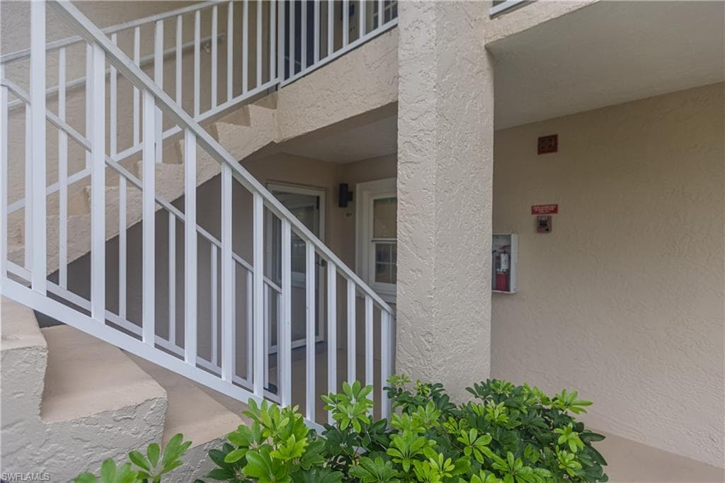 1708 Kings Lake Blvd 5, Naples, FL 34112-14