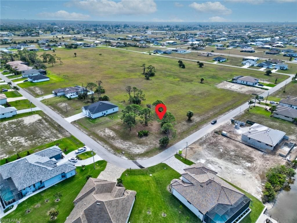 1653 36th Ave, Cape Coral, FL 33993-3