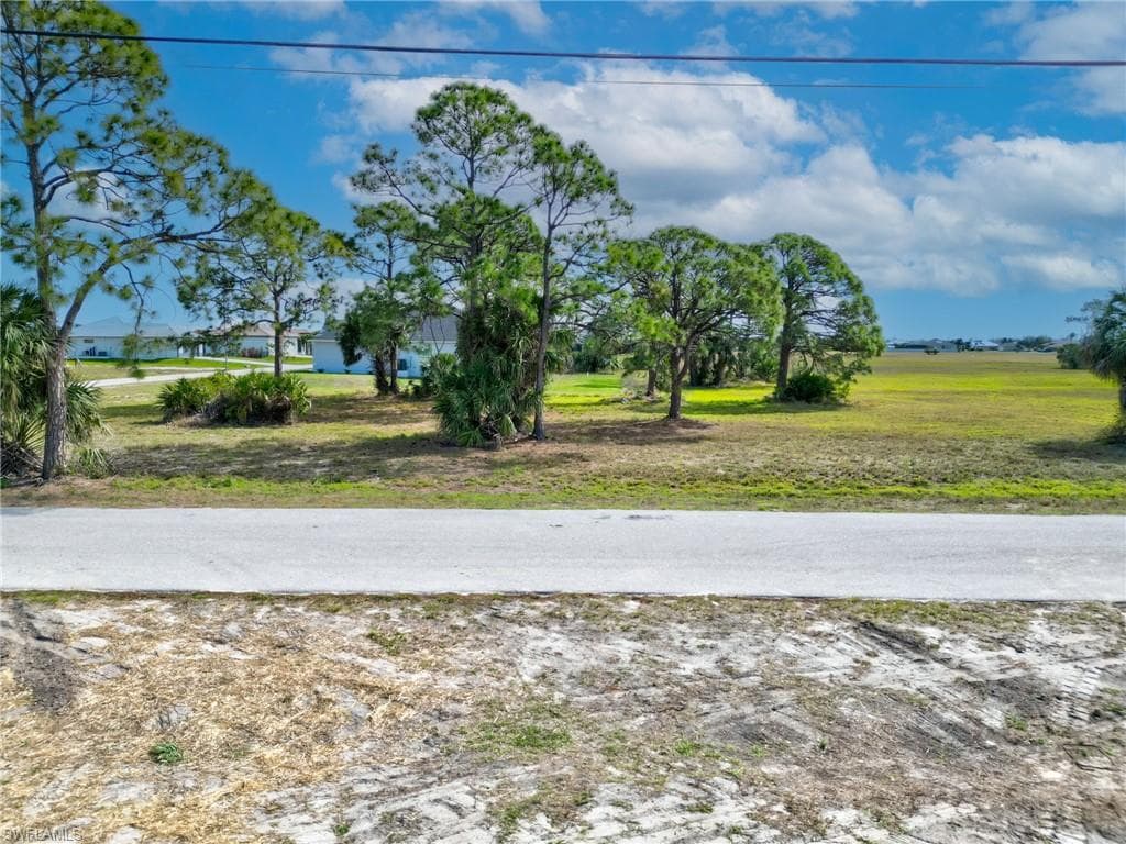 1653 36th Ave, Cape Coral, FL 33993-4