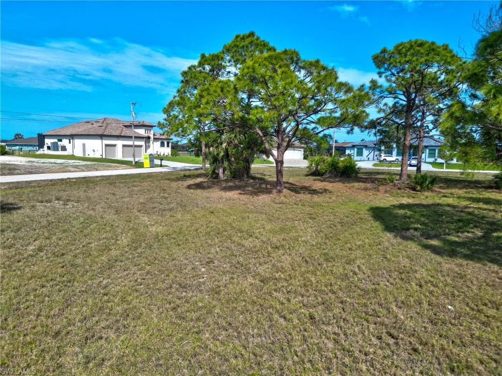 1653 36th Ave, Cape Coral, FL 33993-6