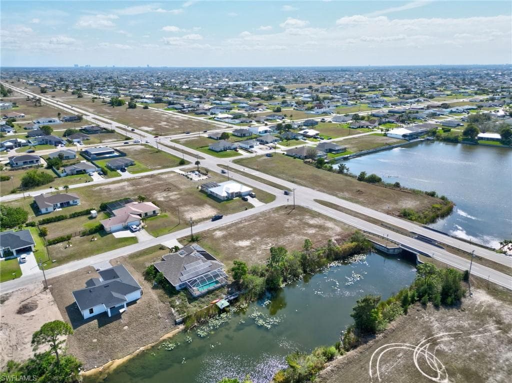1604 9th Ave, Cape Coral, FL 33993-9