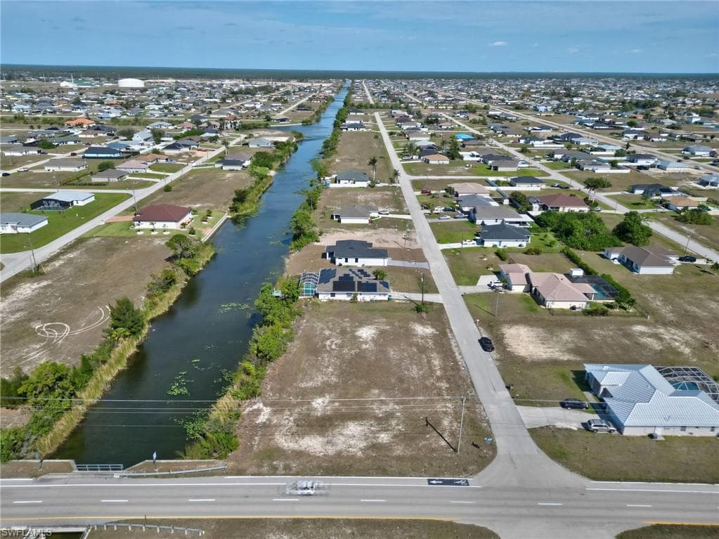 1604 9th Ave, Cape Coral, FL 33993-8