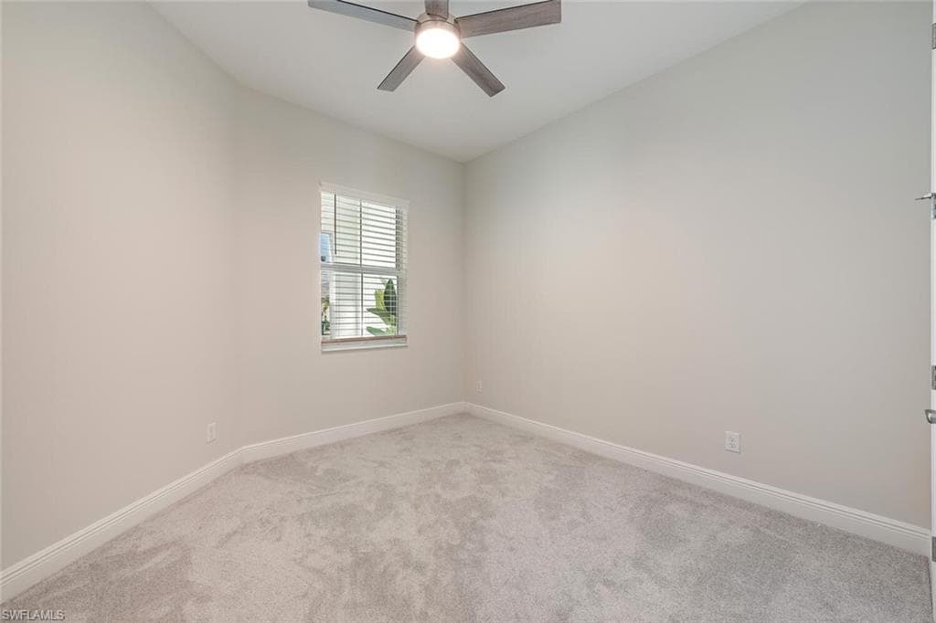 9213 Cayman Dr, Naples, FL 34114-11