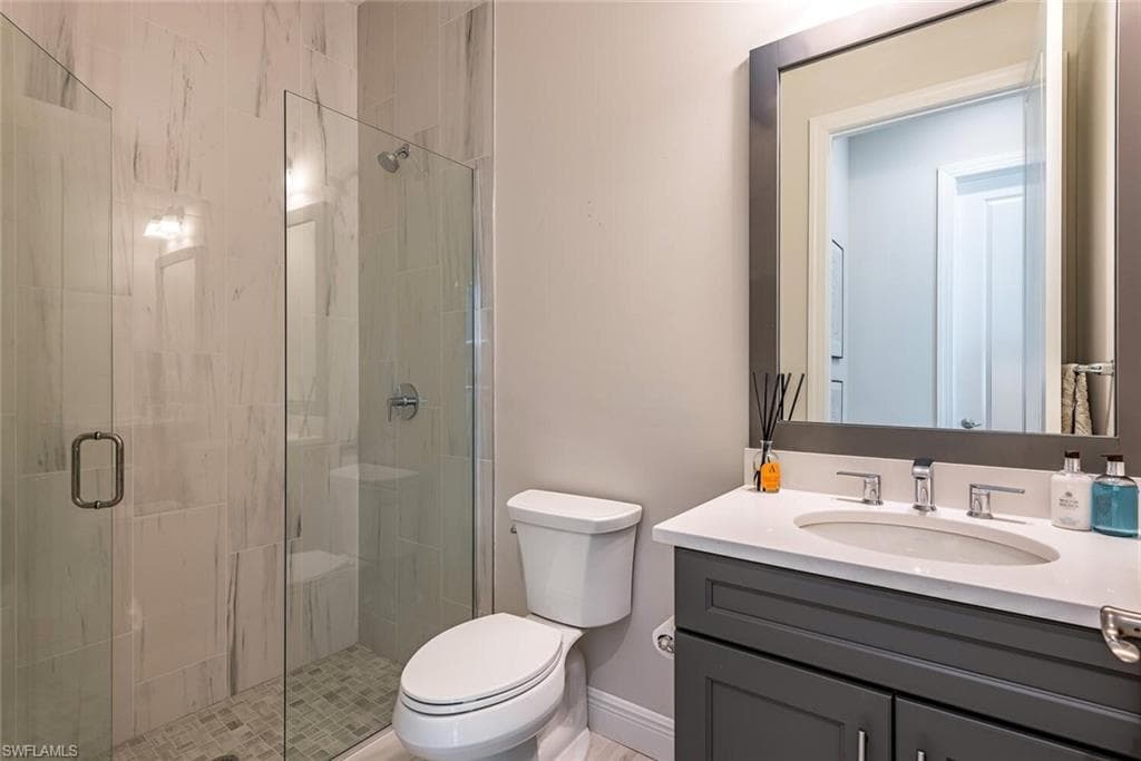 9213 Cayman Dr, Naples, FL 34114-12