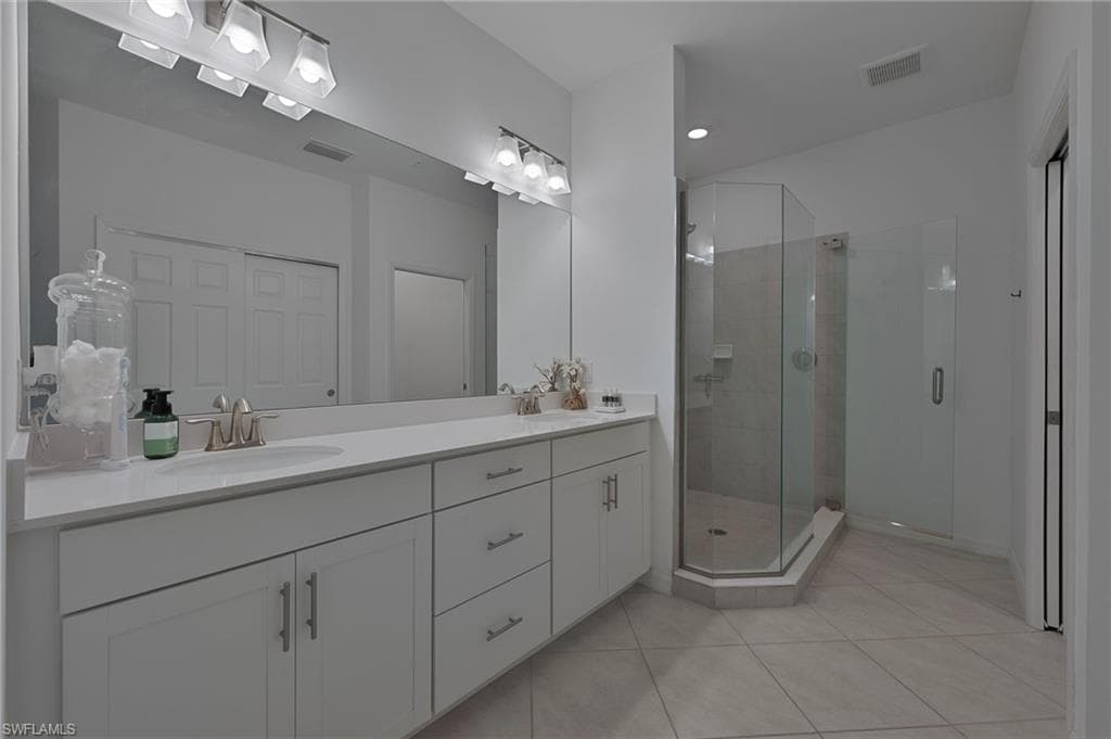 12061 Santaluz Dr 201, Fort Myers, FL 33913-13