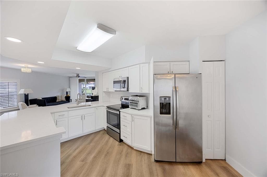 5040 Cedar Springs Dr 101, Naples, FL 34110-13