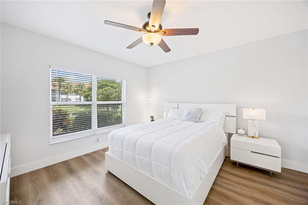 5040 Cedar Springs Dr 101, Naples, FL 34110-16