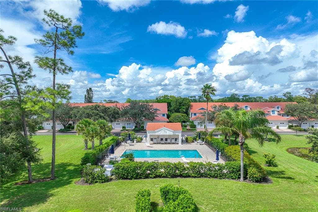 5040 Cedar Springs Dr 101, Naples, FL 34110-31