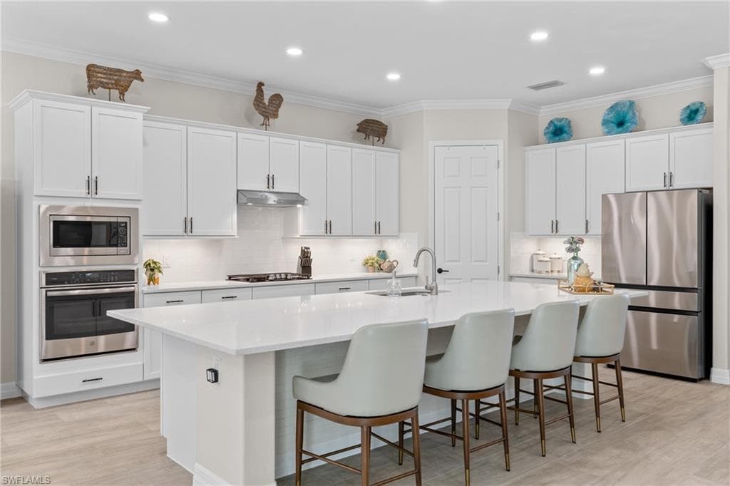 2302 Grenadines Way, Naples, FL 34120-15