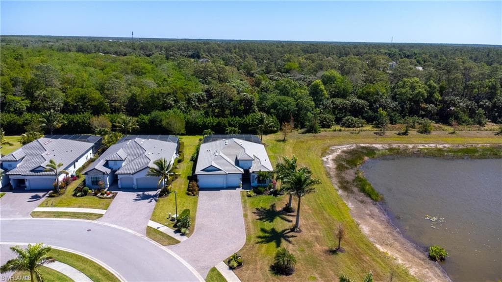 2302 Grenadines Way, Naples, FL 34120-1