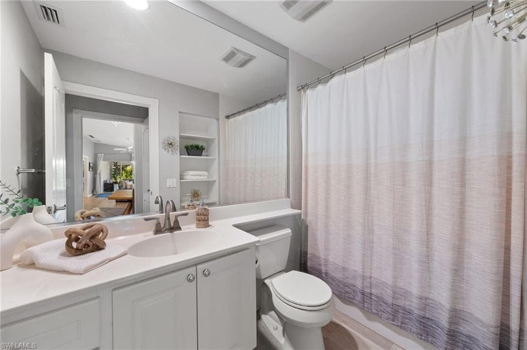 3238 Barbados Ln, Naples, FL 34119-15