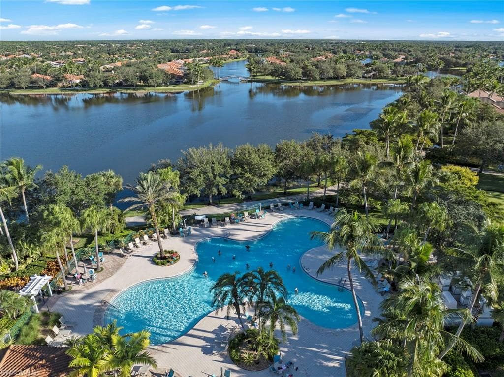 3238 Barbados Ln, Naples, FL 34119-17