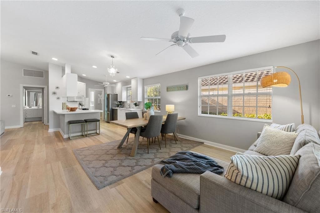 3238 Barbados Ln, Naples, FL 34119-3