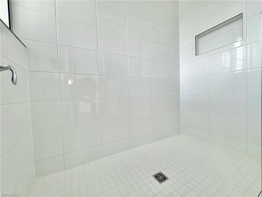 20885 Thistle Leaf Ln, Estero, FL 33928-25